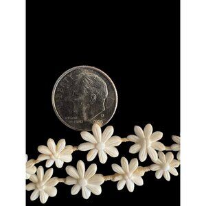 Sarah Coventry Floral Necklace With White Daisy Beads & Gold-Tone Clasp 30 Inche